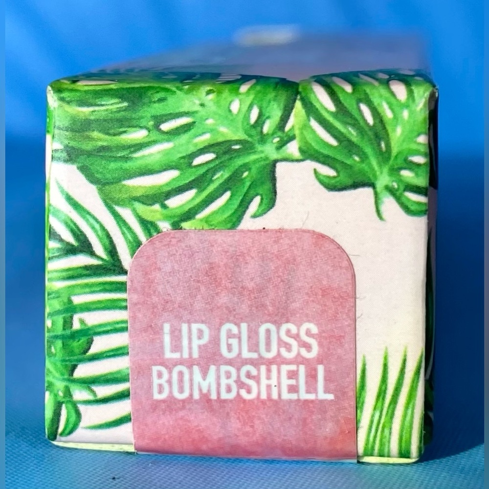 LIQUE Lip Care Lip Gloss “Bombshell” - Picture 6 of 6